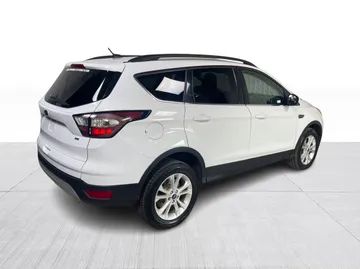 2018 Ford Escape - image 13