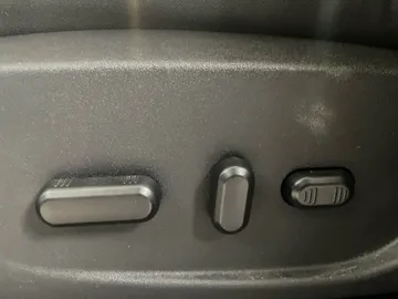2018 Ford Escape - image 18