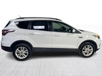 2018 Ford Escape - image 2