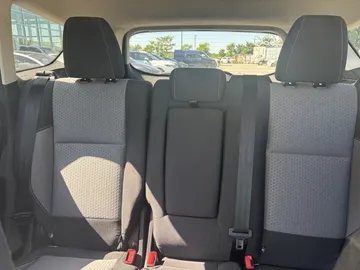 2018 Ford Escape - image 8