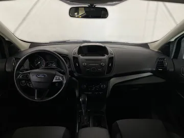 2018 Ford Escape - image 4