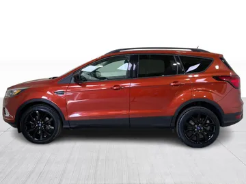 2019 Ford Escape - image 10