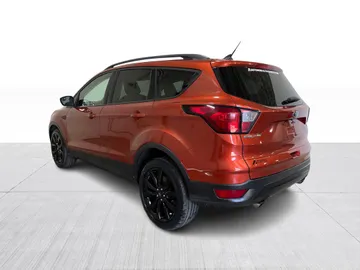 2019 Ford Escape - image 11