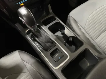 2019 Ford Escape - image 26