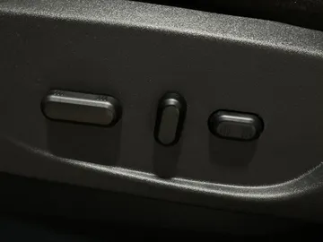 2019 Ford Escape - image 17