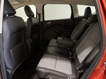 2019 Ford Escape - image 15