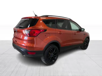 2019 Ford Escape - image 14