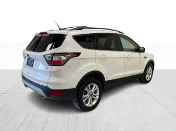 2018 Ford Escape - image 13