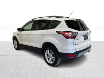 2018 Ford Escape - image 10