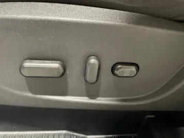 2018 Ford Escape - image 17