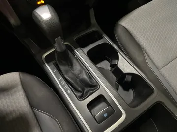 2017 Ford Escape - image 22
