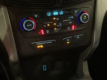 2017 Ford Escape - image 18