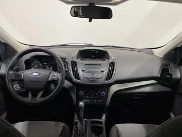 2017 Ford Escape - image 4