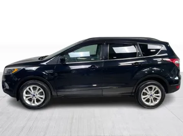 2017 Ford Escape - image 9