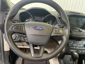 2017 Ford Escape - image 16