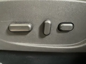 2017 Ford Escape - image 18