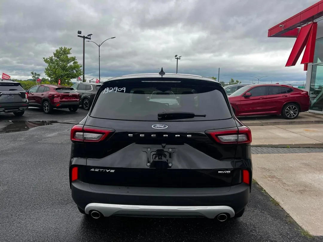 2023 Ford Escape — photo 5