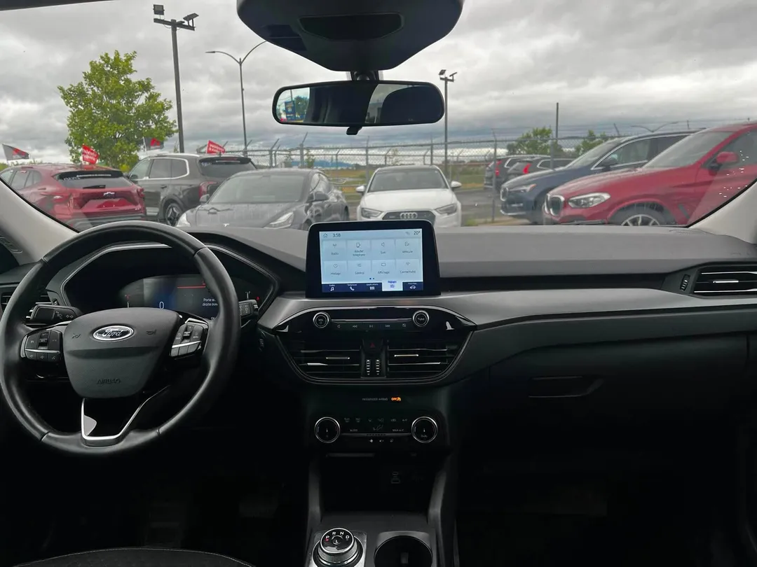 2023 Ford Escape — photo 8