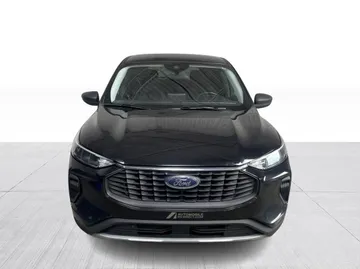 2023 Ford Escape - image 2