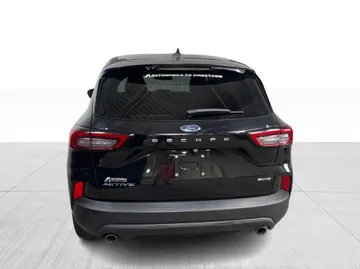 2023 Ford Escape - image 7