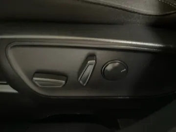 2023 Ford Escape - image 17