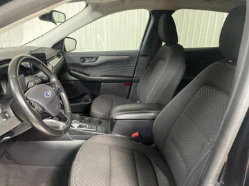 2023 Ford Escape - image 10