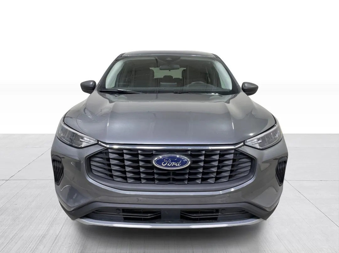 2024 Ford Escape — photo 2