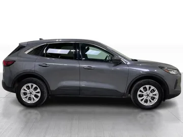 2024 Ford Escape - image 14