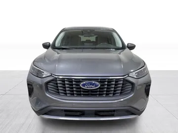 2024 Ford Escape - image 2