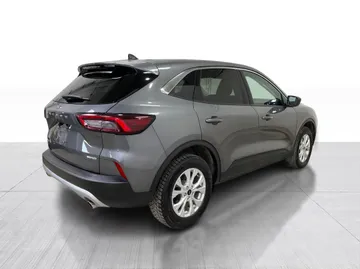 2024 Ford Escape - image 12