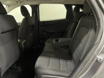 2024 Ford Escape - image 3