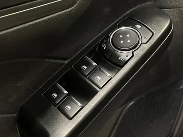 2024 Ford Escape - image 22