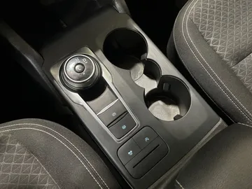 2024 Ford Escape - image 25