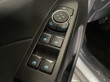 2024 Ford Escape - image 25