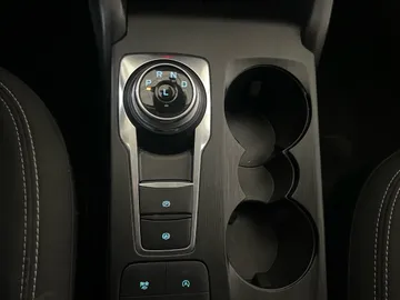 2024 Ford Escape - image 29