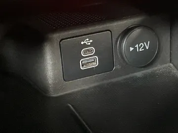 2024 Ford Escape - image 28