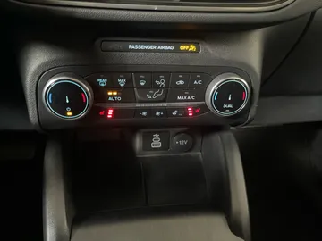 2024 Ford Escape - image 23