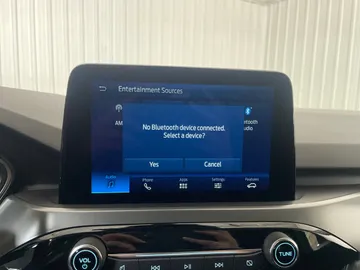 2024 Ford Escape - image 27