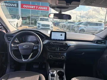 2024 Ford Escape - image 9