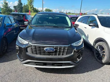 2024 Ford Escape - image 2