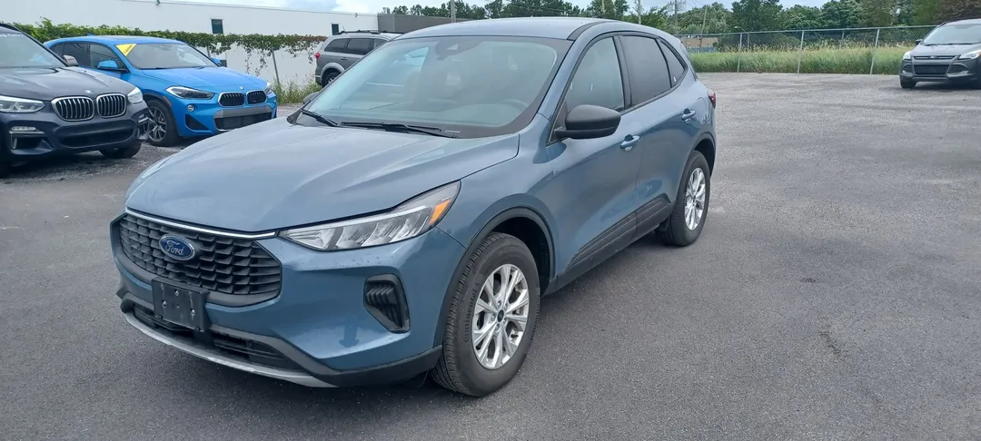 2025 Ford Escape — photo 3