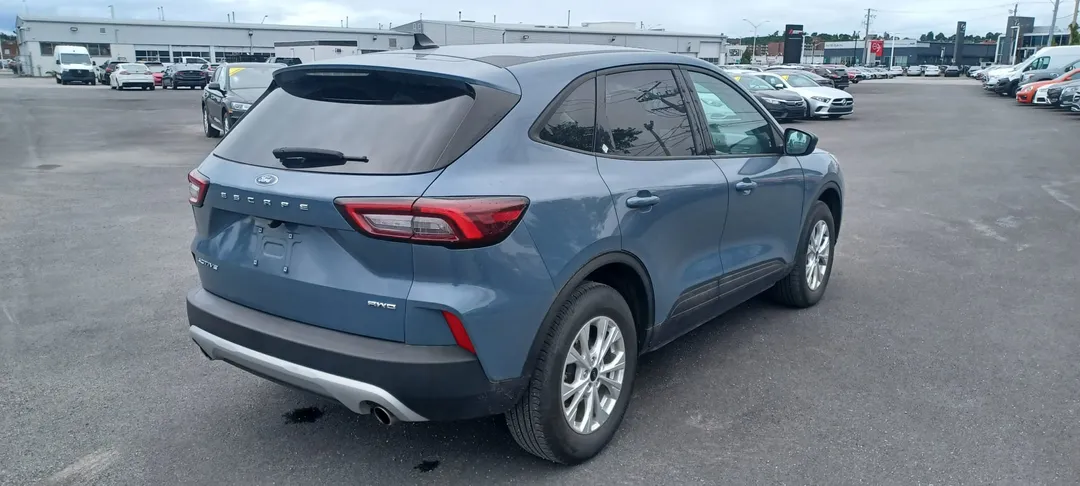 2025 Ford Escape — photo 5