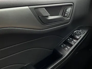 2025 Ford Escape - image 22
