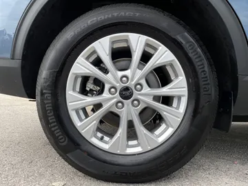 2025 Ford Escape - image 6