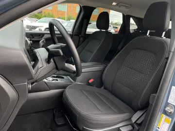 2025 Ford Escape - image 3