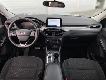 2025 Ford Escape - image 4