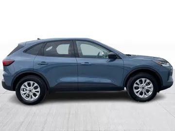 2025 Ford Escape - image 2