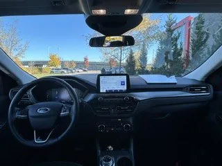 2025 Ford Escape - image 8