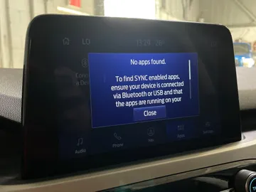 2022 Ford Escape - image 7