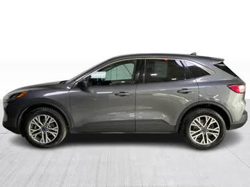 2022 Ford Escape - image 10
